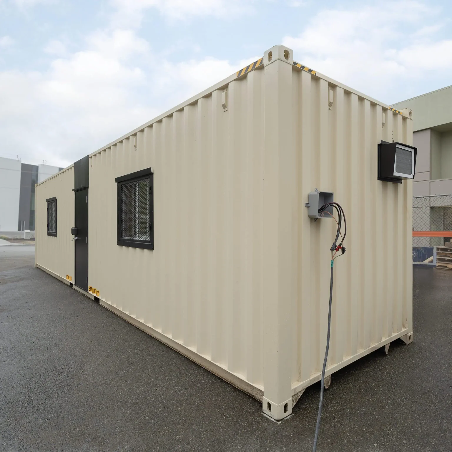40 HC Office Container with Vinyl Drywall Finish - Durable, Ready-to-Use Workspace 2 40 HC Office Container with Vinyl Drywall Finish - Durable, Ready-to-Use Workspace - Image 2